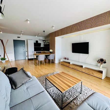 Kharisma Apartment-Free Parking-Ultracentral Cluj Napoca Bagian luar foto
