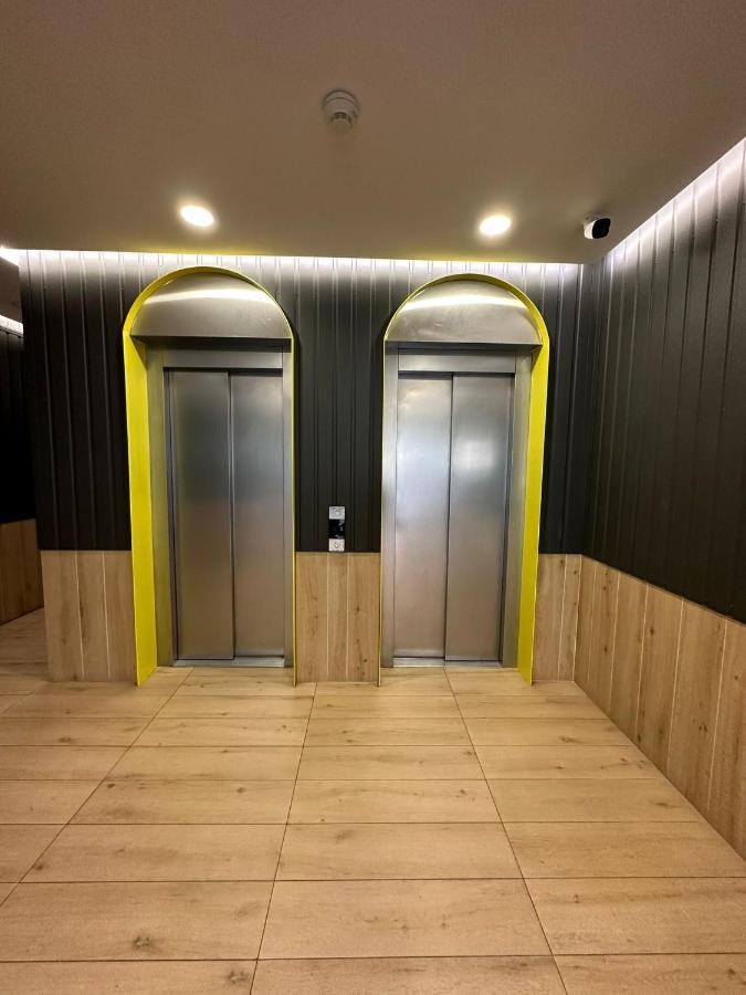 Kharisma Apartment-Free Parking-Ultracentral Cluj Napoca Bagian luar foto
