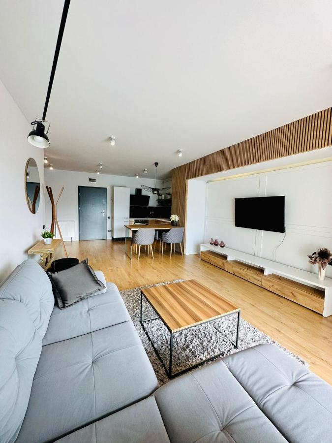 Kharisma Apartment-Free Parking-Ultracentral Cluj Napoca Bagian luar foto