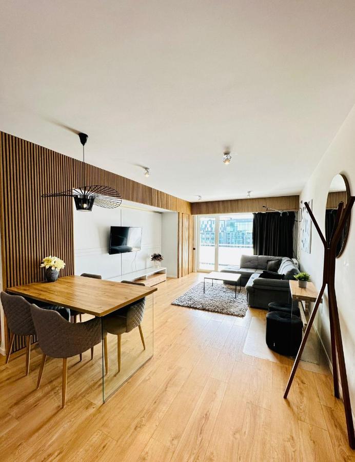 Kharisma Apartment-Free Parking-Ultracentral Cluj Napoca Bagian luar foto